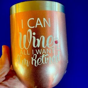 Stemless, insulated cup with lid